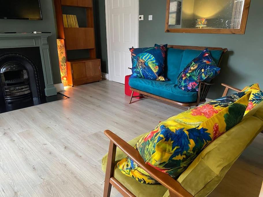 Peaceful Home From Home - Spacious 3 Bedroom House Accommodating 7 - Ideal For Families And Workers Gateshead Exteriér fotografie