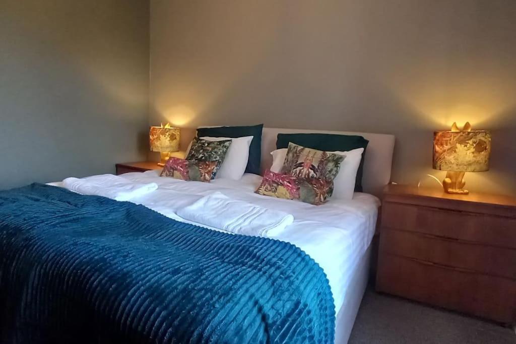 Peaceful Home From Home - Spacious 3 Bedroom House Accommodating 7 - Ideal For Families And Workers Gateshead Exteriér fotografie